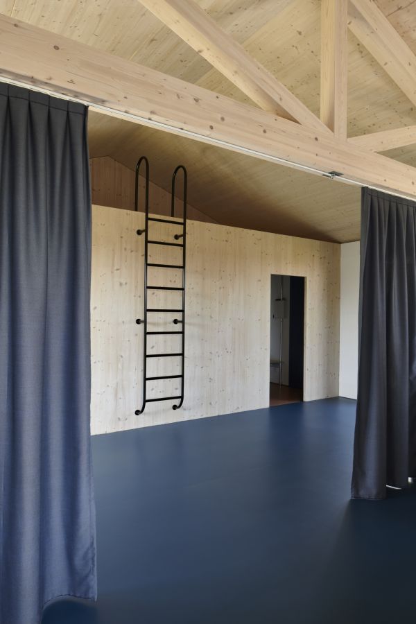 Création d'un studio de yoga